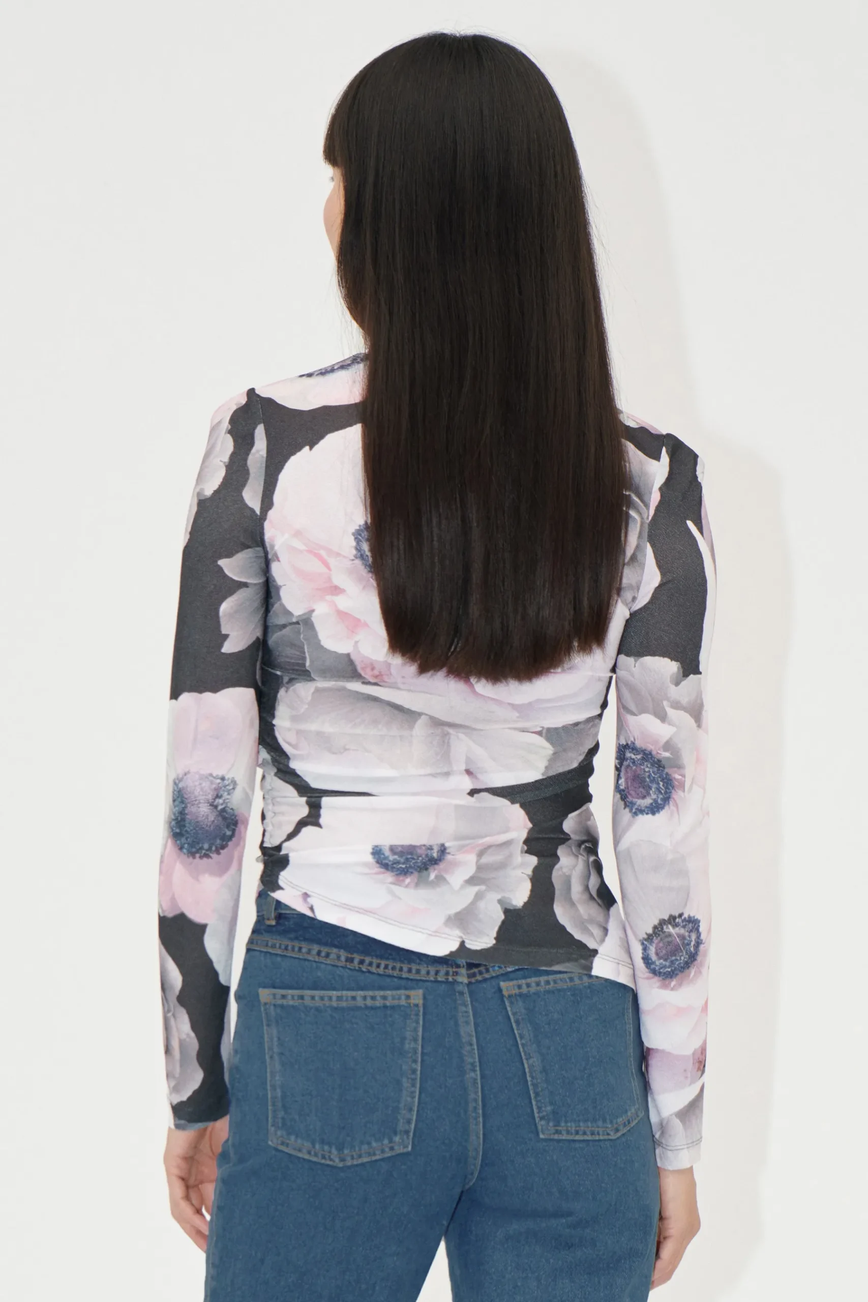 STINE GOYA Asymmetric Long Sleeve Top - Nostalgic Anemone NostalgicAnemone Online