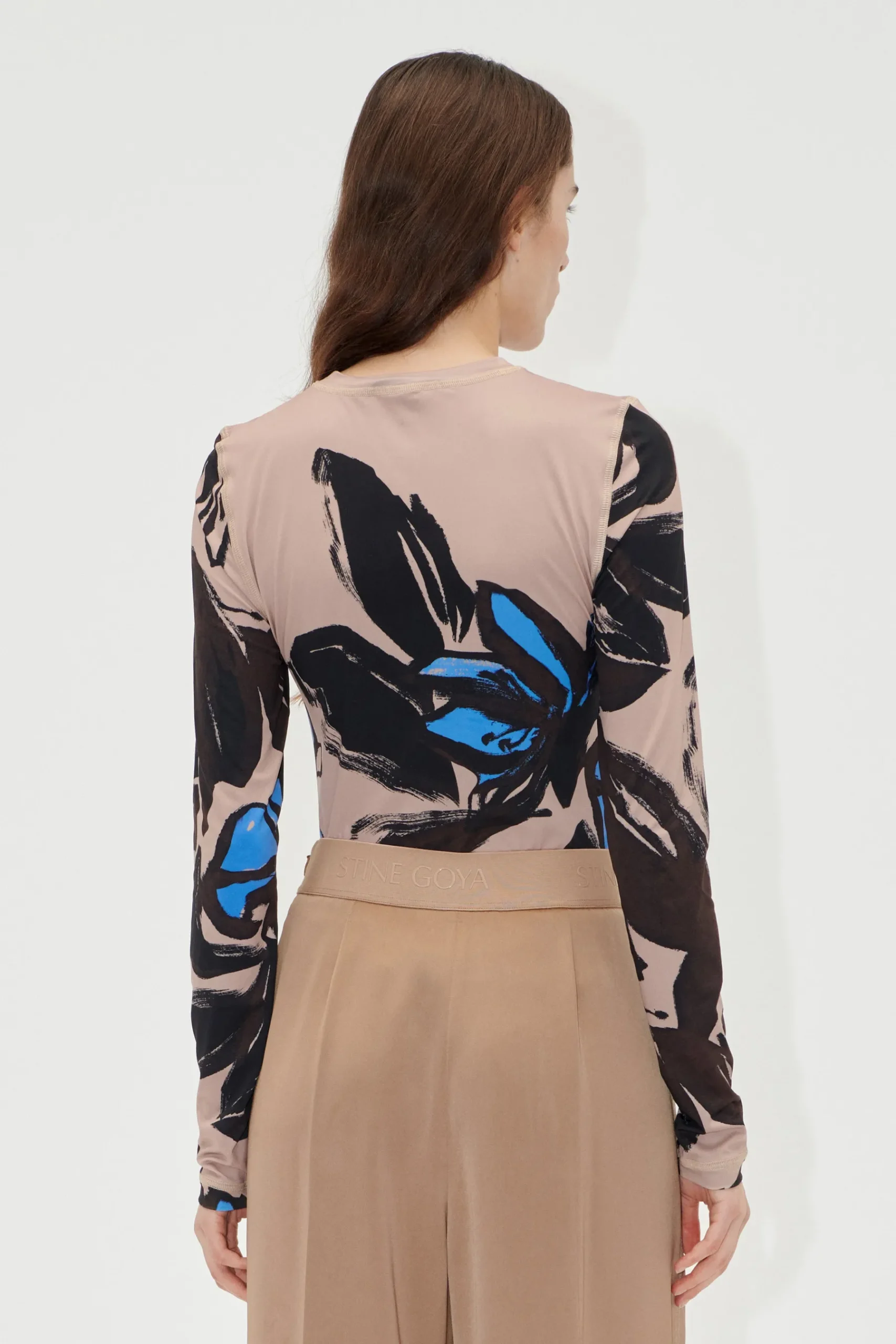 STINE GOYA Elastic Long Sleeve Top - Eccentric Floral EccentricFloral Flash Sale